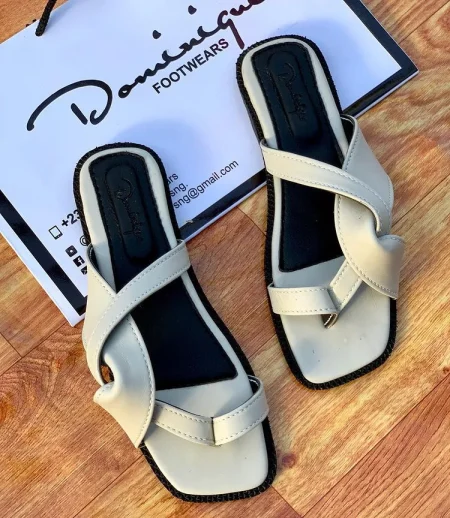 Dominique Aria Twist Slides